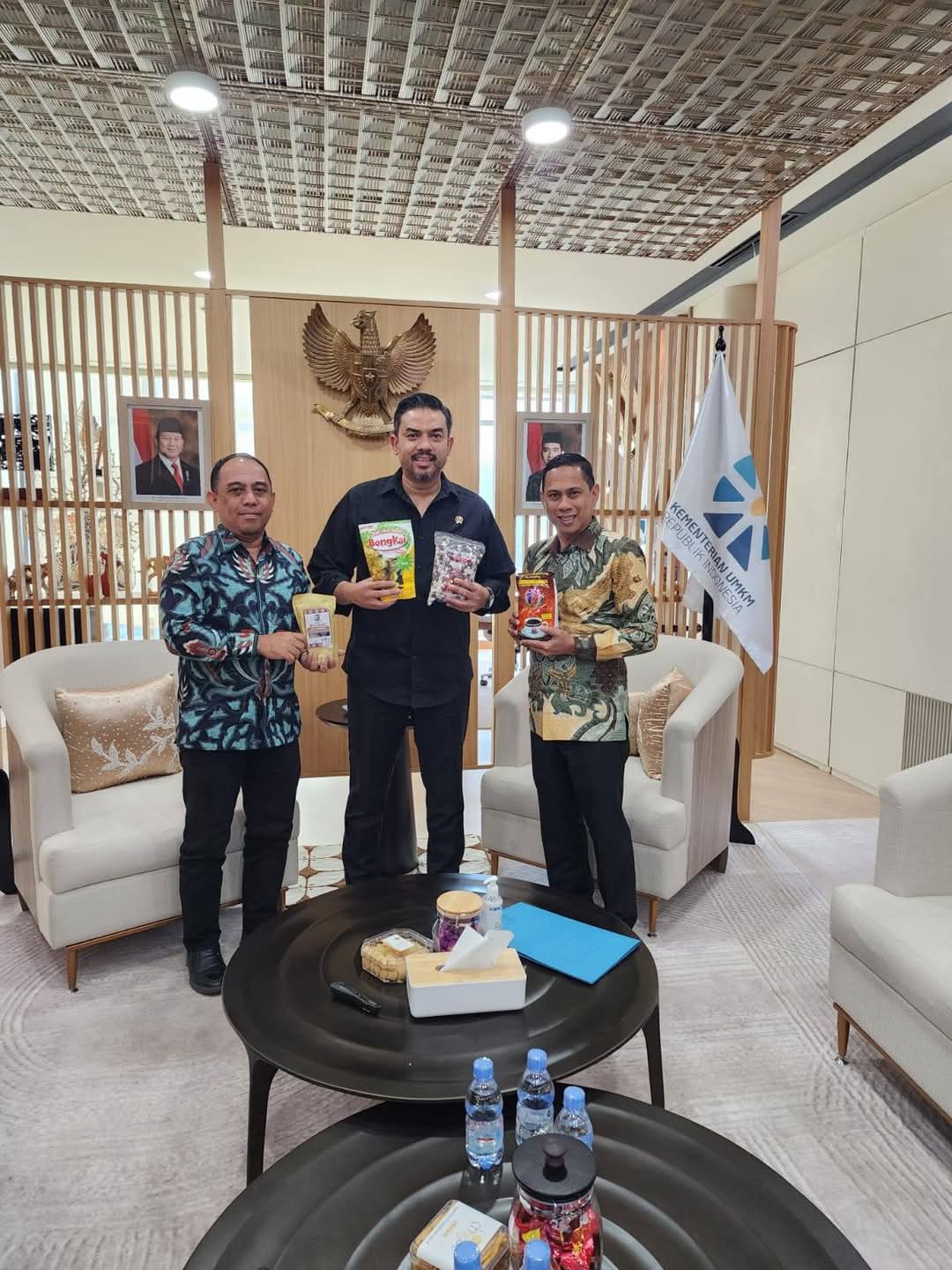 Wali Kota Kotamobagu dan Bupati Bolmong Bertemu Menteri UMKM RI, Bahas Penguatan Ekonomi