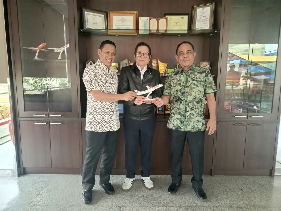 Pengembangan Penerbangan Bolmong, Wali Kota dan Bupati Bertemu Direksi Lion Air