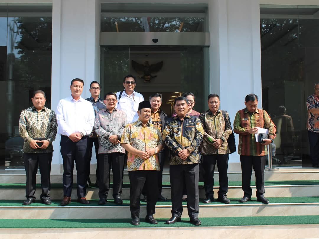 Gubernur YSK Paparkan Rencana Pembangunan Strategis Sulawesi Utara kepada Kepala Bappenas RI