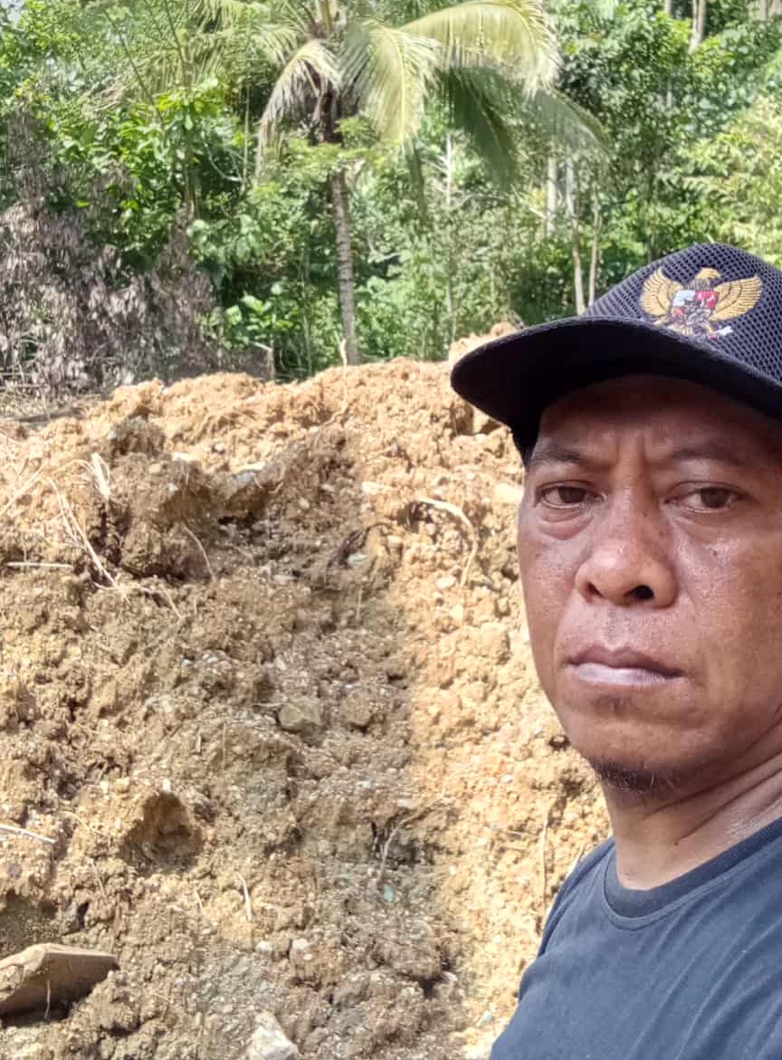 Lahan Rusak Akibat Lumpur Tambang Emas, Warga Tungoi Satu: “Tidak Ada Ganti Rugi dari Investor Tambang!”