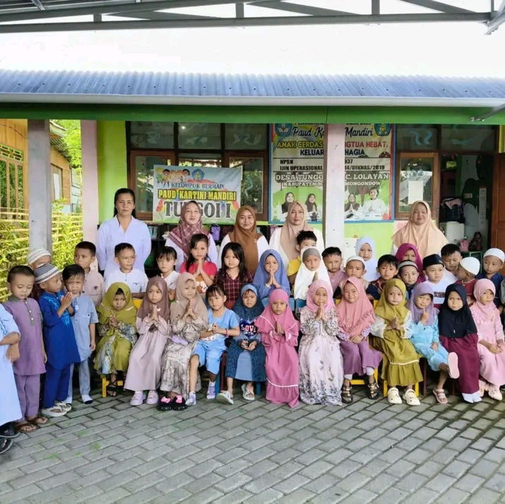 PAUD Kartini Mandiri Tungoi Satu Hadirkan Pembelajaran Modern Lewat Interactive Flat Panel